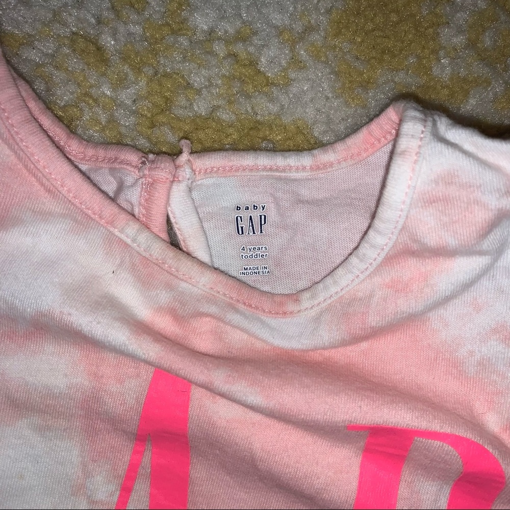 Gap outfit, sweats and shirt - Picture 7 of 9